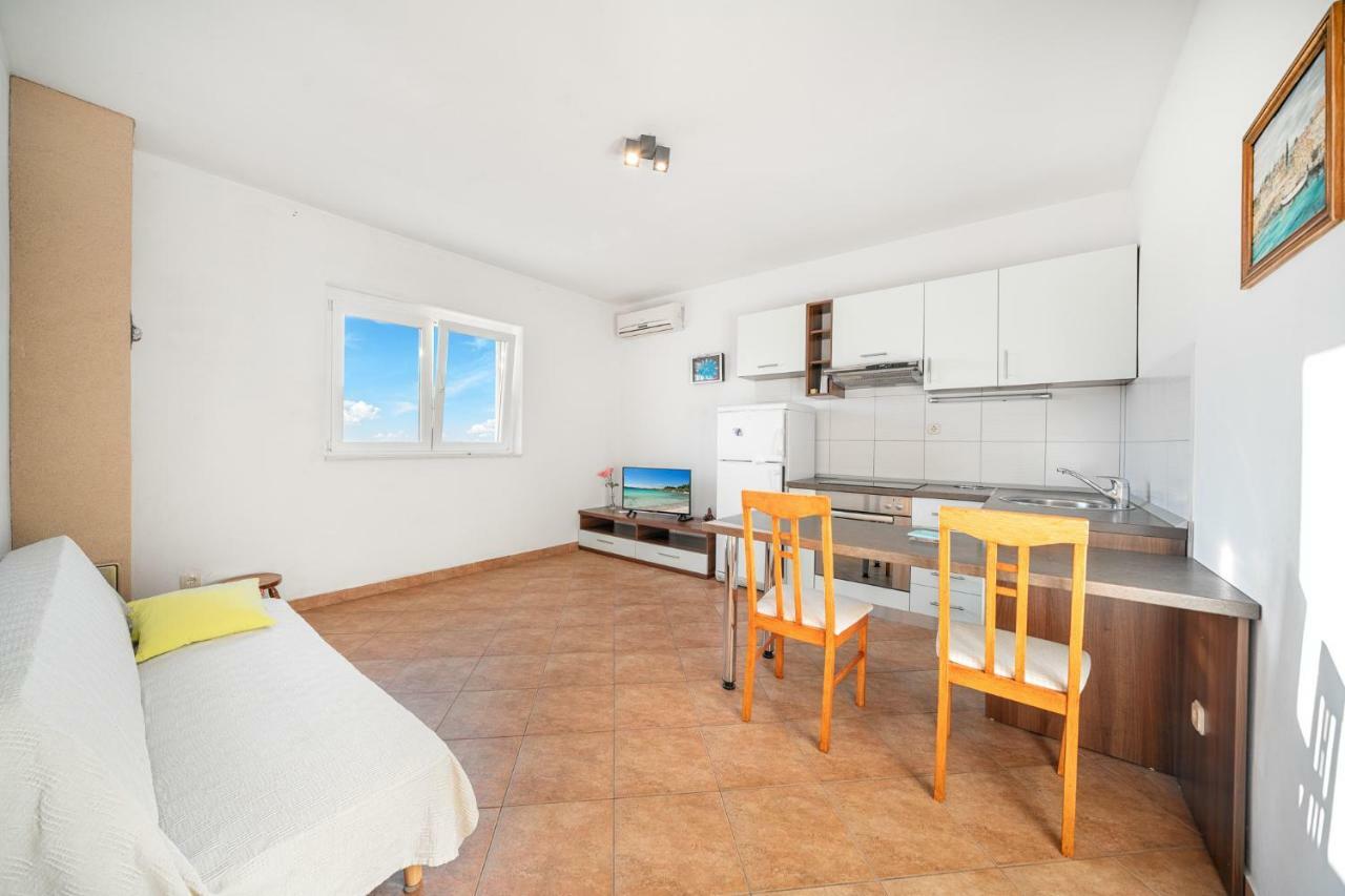 Apartman Vodice Buitenkant foto
