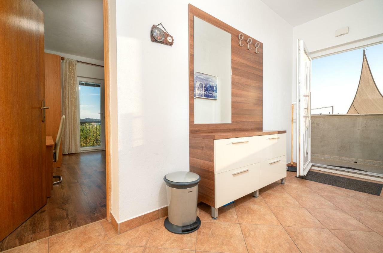 Apartman Vodice Buitenkant foto